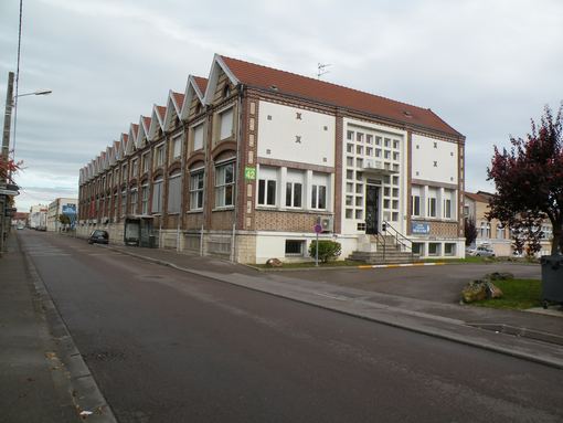  bâtiment industriel, 42, rue de la Paix